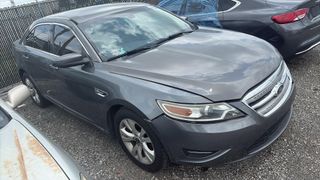 2011 Ford Taurus SEL - Exterior Front Left Corner Image